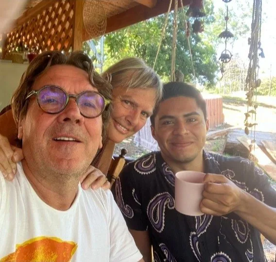 José Cardoza with a couple of his Spanish students in Costa Rica