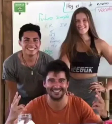 José Cardoza teaching Spanish to Naomi and Pete in Santa Teresa, Costa Rica